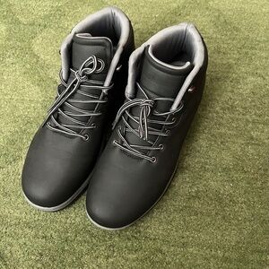 Carenurse Men’s boot Size 12 NWOT